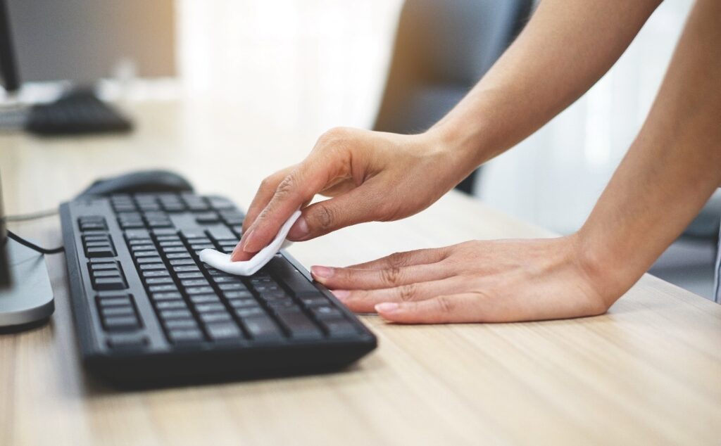 A person typing on a keyboard

Description automatically generated with medium confidence